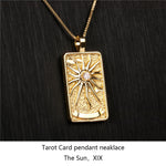 Médaillon Tarot plaqué or et véritable zircon - La Réserve de Gaïa