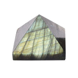 Pyramide en pierre naturelle - La réserve de Gaïa